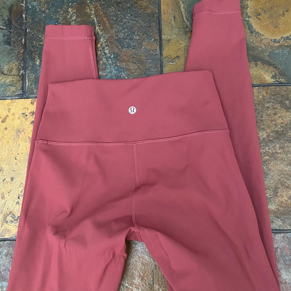 Lululemon Wunder Under High Rise Tight 28”, size 6
